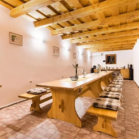 Kovacs 3* Novosedly (Breclav)